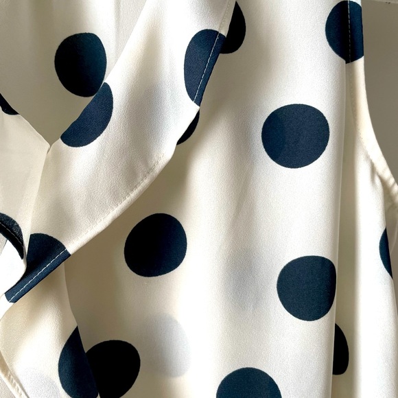 Ann Taylor ruffled V neck top - Picture 2 of 6